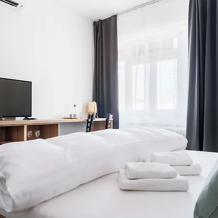 Apartment Self Check-in By Ambiente